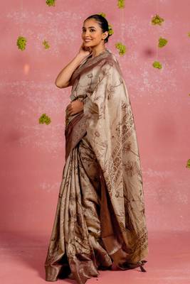 Beige silk blend floral print golden zari woven borde saree with unstitched blouse piece 3