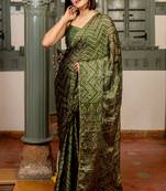 Mehandi green chiffon foil chevron print ethnic motif sequins lace saree with unstiched blouse piece