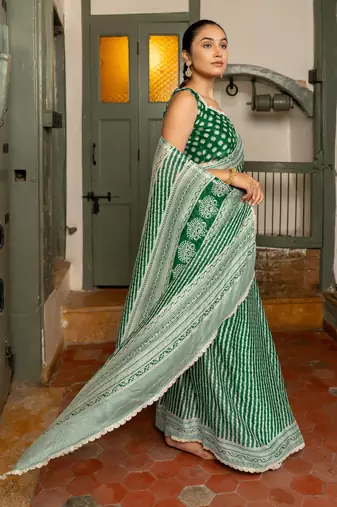 Dark green chiffon stripes leheriya print zari work lace border saree with unstiched blouse piece
