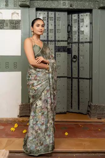 Light peach chiffon floral print lace border saree with unstiched blouse piece