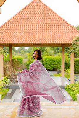 Light pink cotton blend floral print crochet lace saree with unstiched blouse piece 4