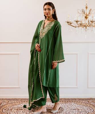 Green anti fit anarkali suit set 5