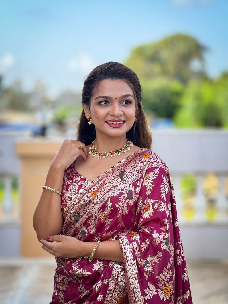 Magenta Viscose Dolla Silk blend Meenakari Weaving Saree 