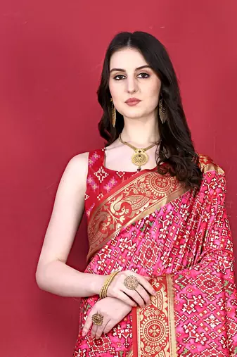 Pink Paithani Silk blend Printed Saree 