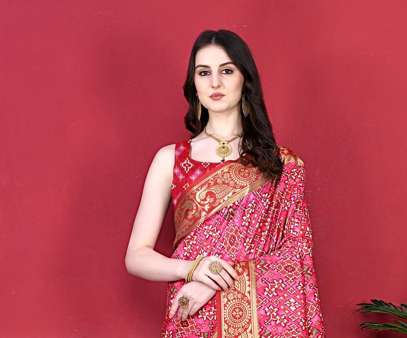 Pink Paithani Silk blend Printed Saree 