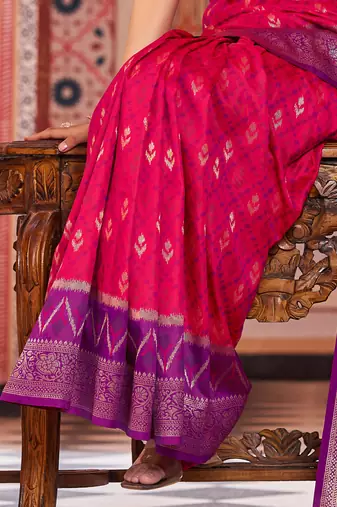Red Banarasi Style Soft Silk blend Zari Border & Threads work Saree With Blouse