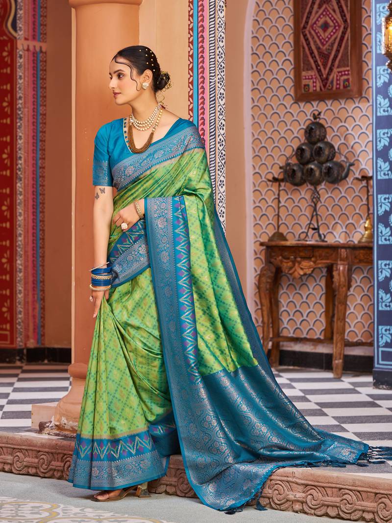 Green Banarasi Style Soft Silk blend Zari Border & Threads work Saree With Blouse
