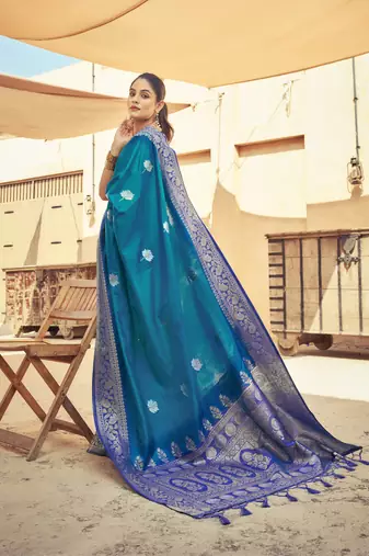 Teal Elegant Silk Blend Festive Wear Thread Work Beautiful Border Saree With Blouse