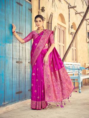 Pink Elegant Silk Blend Festive Wear Thread Work Beautiful Border Saree With Blouse 1