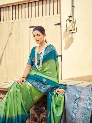 Green Elegant Silk Blend Festive Wear Thread Work Beautiful Border Saree With Blouse 4