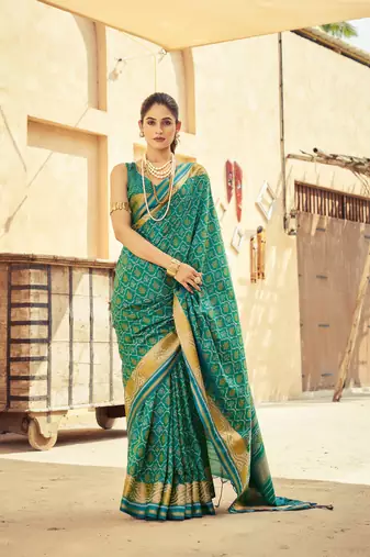 Green Elegant Cotton Blend Festive Wear Saree With Blouse