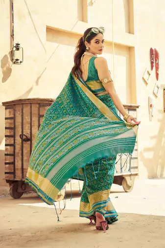 Green Elegant Cotton Blend Festive Wear Saree With Blouse
