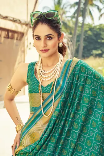Green Elegant Cotton Blend Festive Wear Saree With Blouse