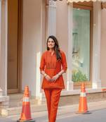 Women Viscose Slub ethnic Short Kurta With Pant