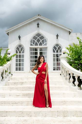 Red skirt slit saree