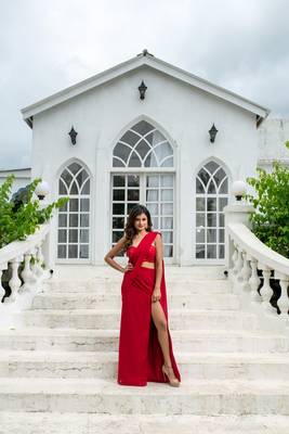 pre draped red skirt slit saree 4