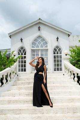 ready to wear black skirt slit saree 5