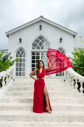 pre draped red skirt slit saree