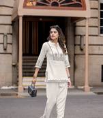 Women Viscose Short Kurta With Pant