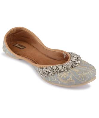 Grey gungroo flats 2
