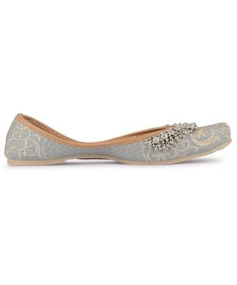 Grey gungroo flats 3