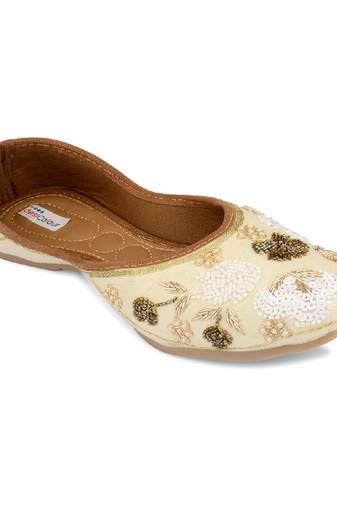 off white embroidered flats