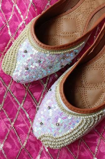 White pearl shine flats