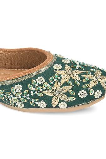 Dark green flower flats