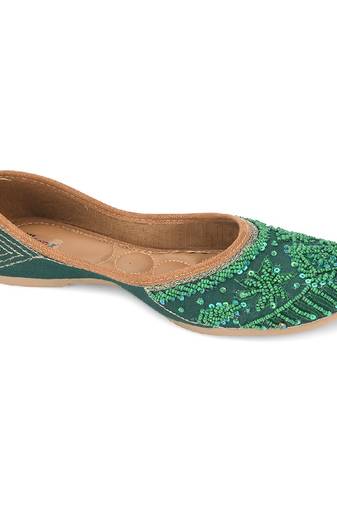 Green pearl flats