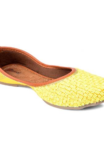 Yellow pipe flats