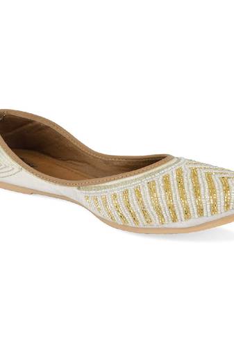 Sleek pearl off white flats