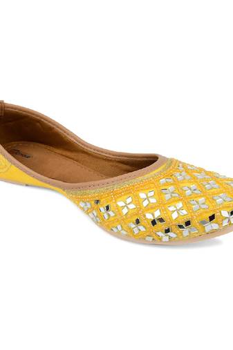 Mirror art  yellow flats