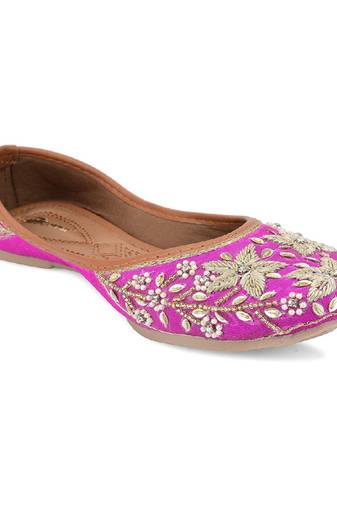 Pink dabka floral flats