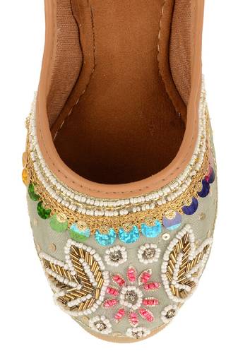Grey multicolour flats