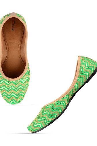 Green zigzag flats