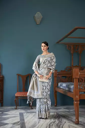 Grey Faux Organza Ethnic Motifs Thread Design Zari Saree With Blouse