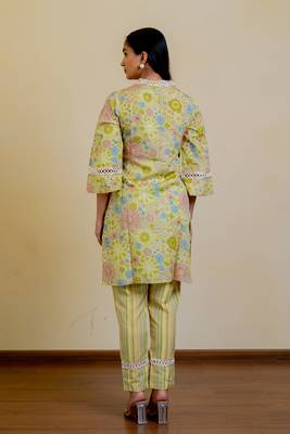 Mustard Green Regular Fit Cotton Floral Foil Printed Kurta With Pant 3