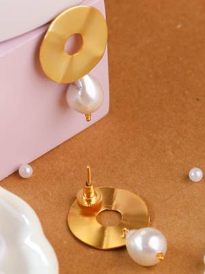 Matte gold plated natural drop studs 3