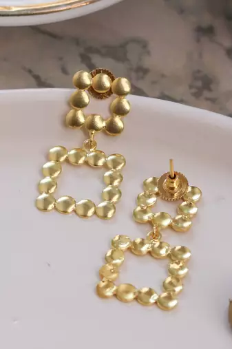 Matte gold plated square earring