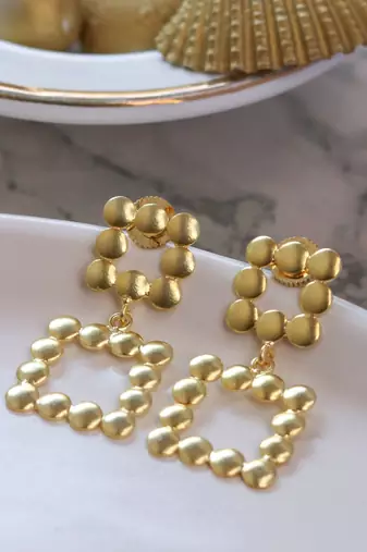 Matte gold plated square earring
