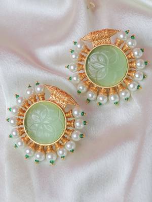 Traditional gold plated pista craving studs 1