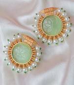 Traditional gold plated pista craving studs