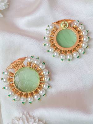 Traditional gold plated pista craving studs 2