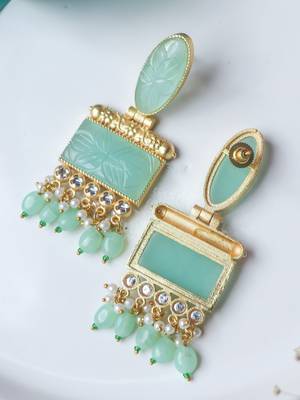 Traditional mint craving stone earring 3