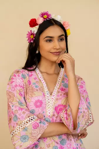 Women's Pink Blue Regular Fit Cotton Floral Foil Printed Kurta With Pant