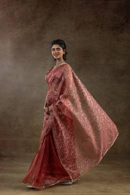 pre-stitched peach woven tissue crush saree 3