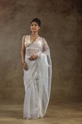 white woven tissue crush one minute saree 1
