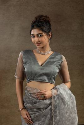 grey woven tissue crush one minute saree 5