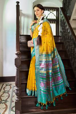 Yellow Elegant Slub Blend linen Thread Work Tassels Saree WIth Blouse 2