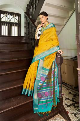 Yellow Elegant Slub Blend linen Thread Work Tassels Saree WIth Blouse 4